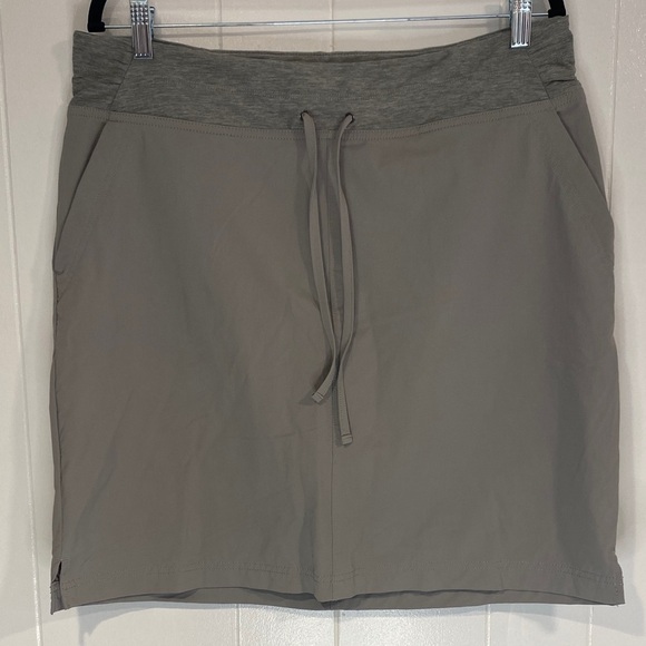 Duluth Trading Co Skort Drawstring Waist Side & Back Zipper Pockets Size 14 - Picture 1 of 13